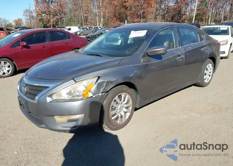 2015 Nissan Altima 2.5 S z USA, uszkodzony, nr VIN 1N4AL3AP2FC180507